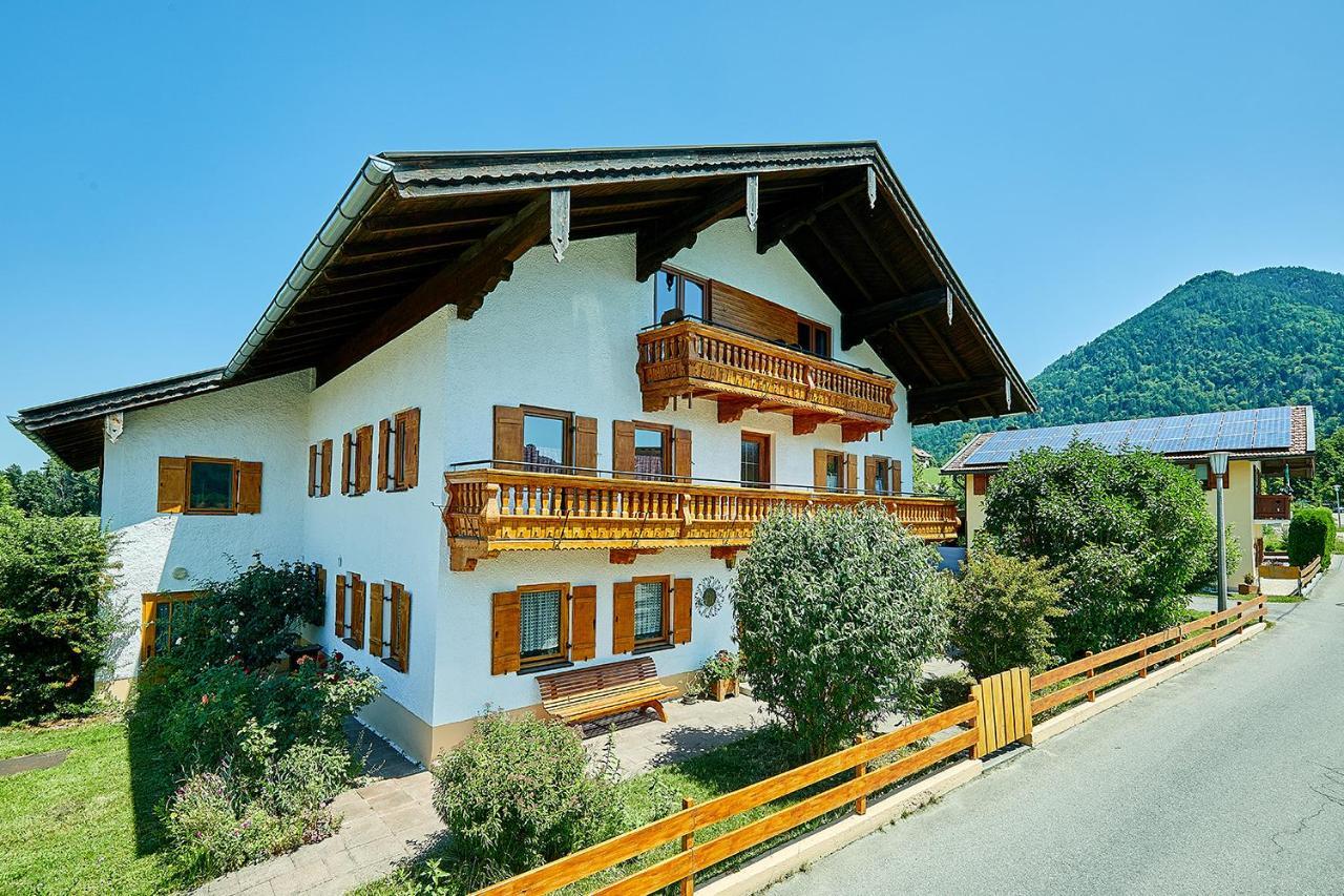 Appartement Chiemgauferienwohnungen - Stierschneiderhof *